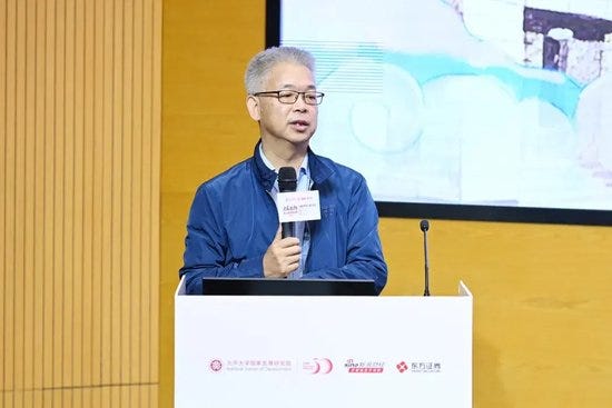 Huang Yiping on reduced local government roles and market-oriented reforms
