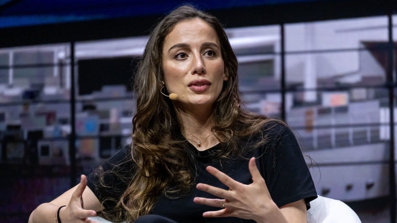 Mira Murati's AI Startup Releases First Model in Bid to Loosen AI Giants'  Grip - WSJ