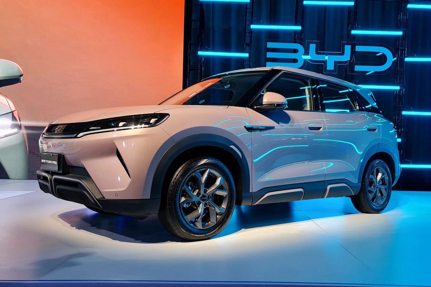 BYD Yuan Pro é apresentado no Brasil com o preço de R$ 182.800 BYD Yuan Pro é apresentado no Brasil com o preço de R$ 182.800