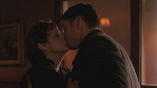 supernatural dean wincheser kissing ezra moore linda darlow movie tv tech geeks supernatural dean wincheser kissing ezra moore linda darlow movie tv tech geeks