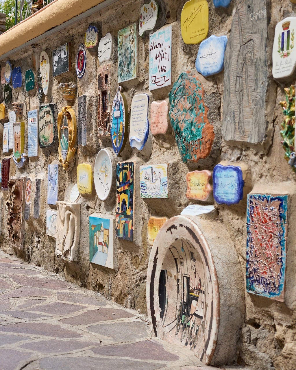 May be an image of La Sagrada Familia