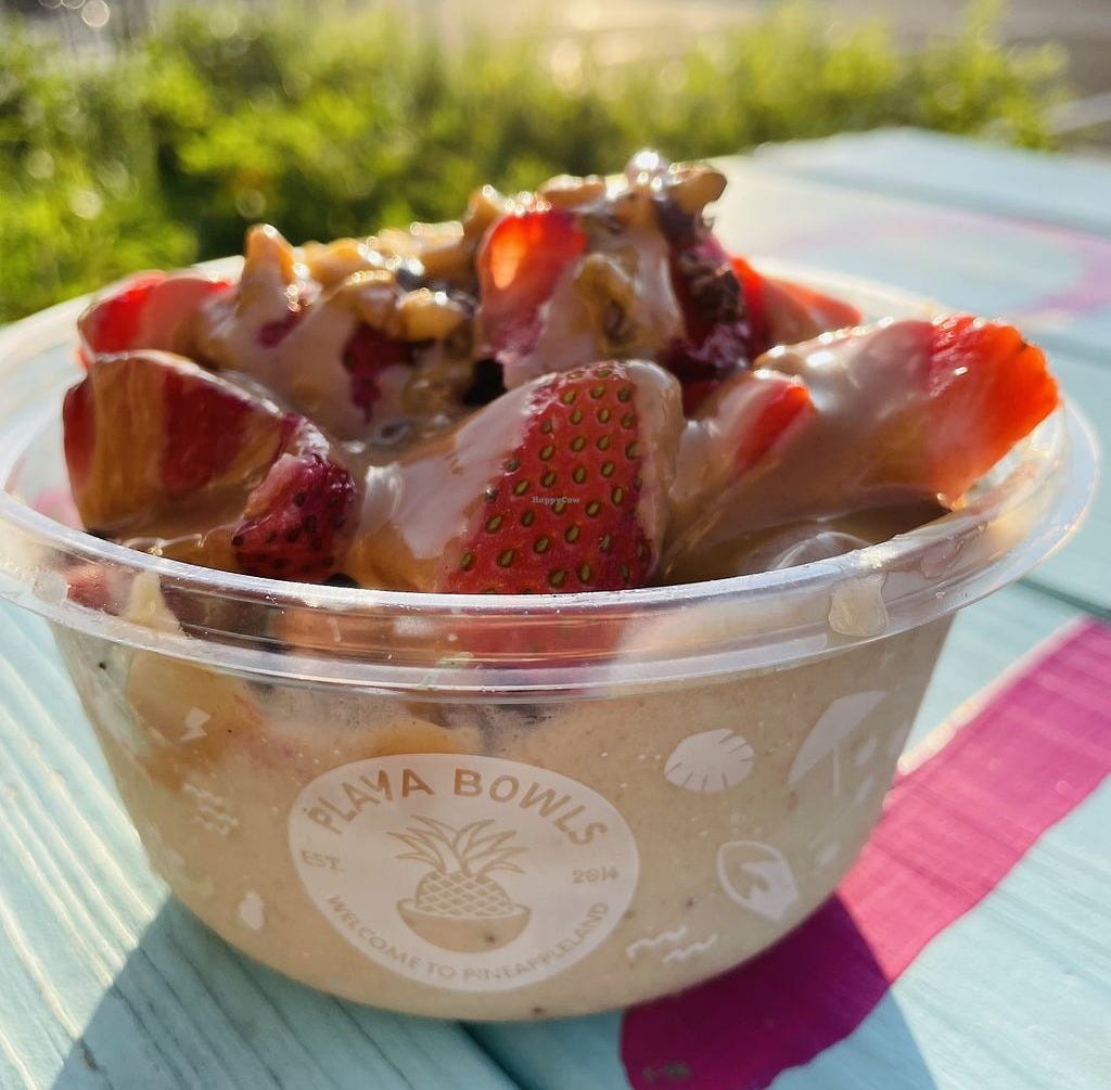 Playa Bowls - N Hamilton Rd - Columbus Ohio Juice Bar - HappyCow