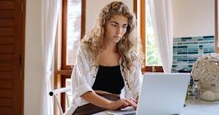 Gen Z : Entre rémunération et valeurs, comment répondre à leurs attentes ?  | JobTeaser