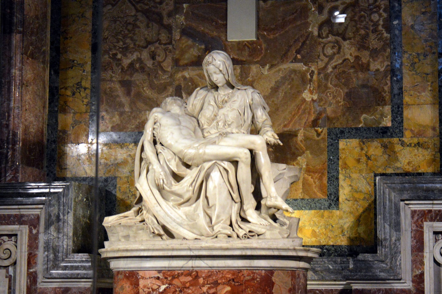 Stunning Pieta Sculpture in Rome | Sebastian bach, Raffaello, Skulptur