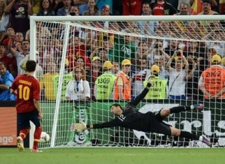Portugal - España, Cesc le da el pase a España de la Eurocopa