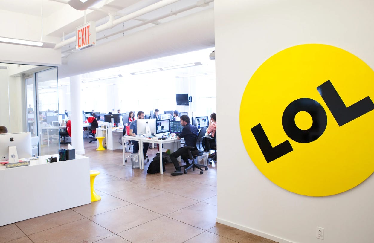 BuzzFeed's offices during its heydey in 2012. The irony of the decor. (Image: Timout)