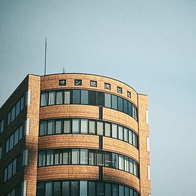ニュースレターを基本有料の配信にします