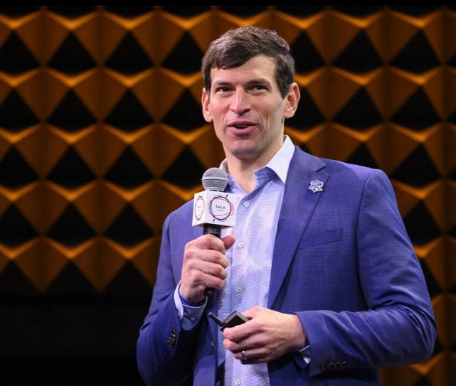 David Fajgenbaum : Comment il a vaincu une maladie incurable grâce à l’IA David Fajgenbaum : Comment il a vaincu une maladie incurable grâce à l’IA