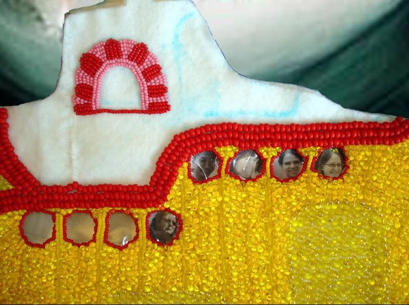 Beaded Beatles Yellow Submarine Lone Beader Underwater Magatama beads Attack Jaws Bead embroidery Beaded Beatles Yellow Submarine Lone Beader Underwater Magatama beads Attack Jaws Bead embroidery