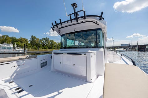 2024 Axopar 37 XC Cross Cabin