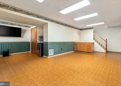 Images of a single-family house listing