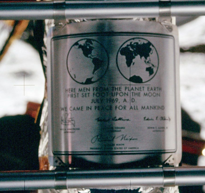 Lunar plaque - Wikipedia