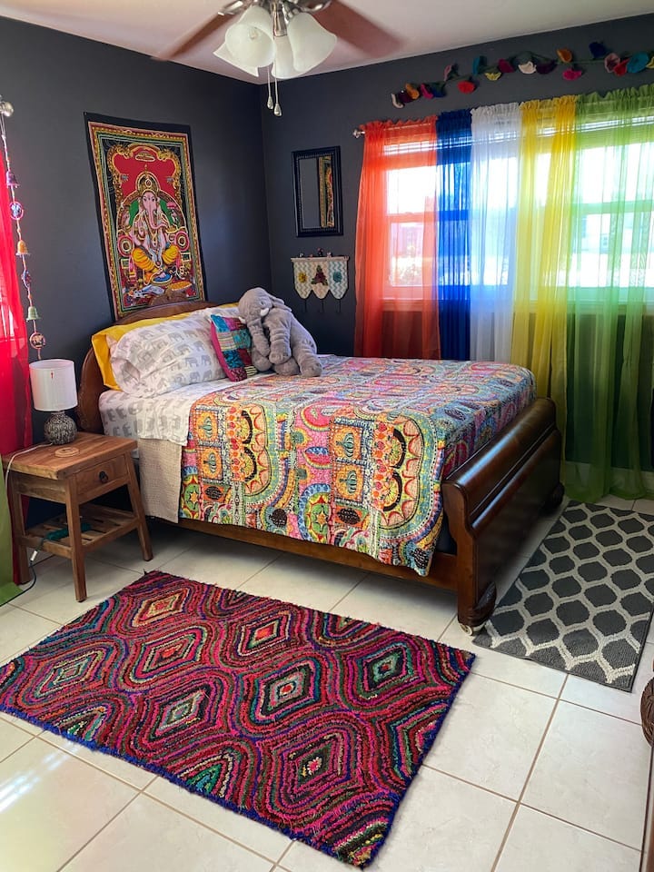 Little India consist of full size bed comfortable for one 1-2 guest, luxury sheets, imported handmade quilt from India. walk-in closet, 2 dresser’s with empty drawers.  