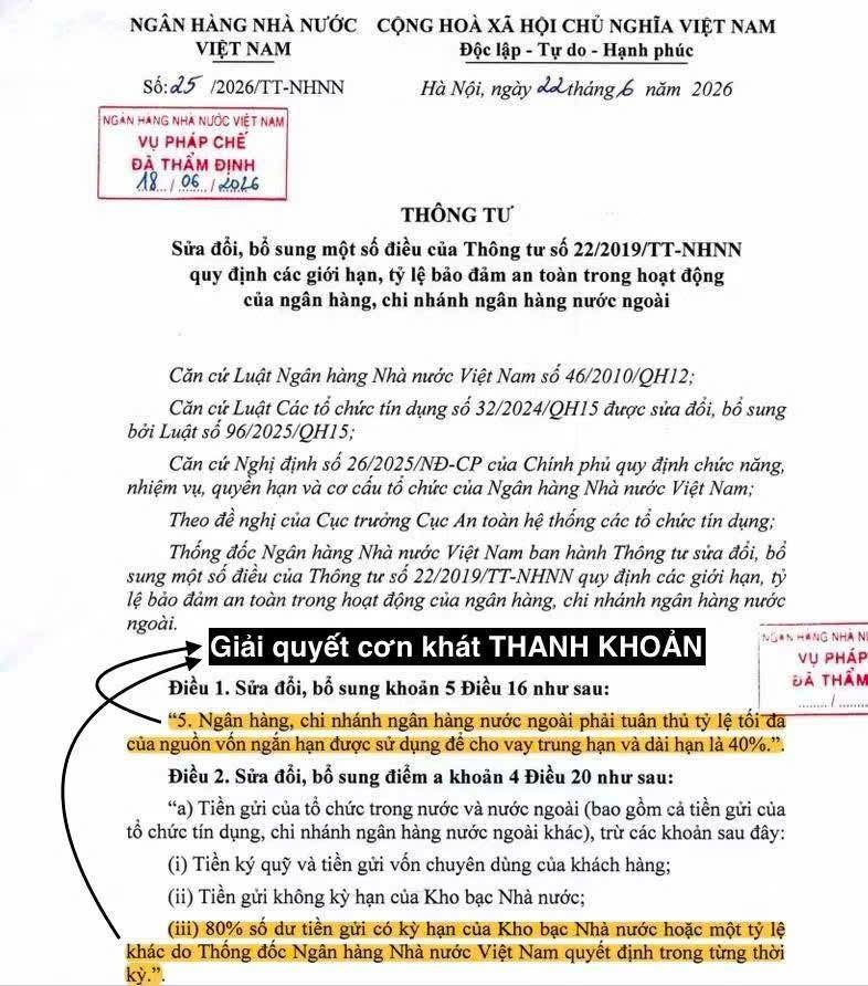 Có thể là hình ảnh về cuống vé và văn bản
