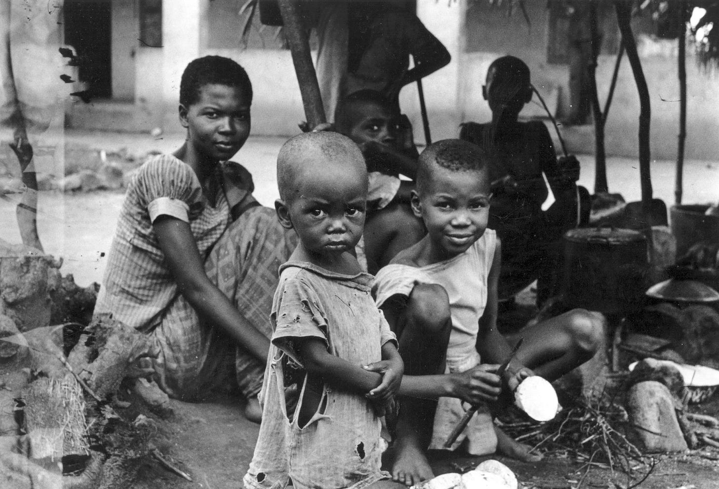 Biafra war: Survivors relive account 50 years after Nigerian civil war ends  | CNN