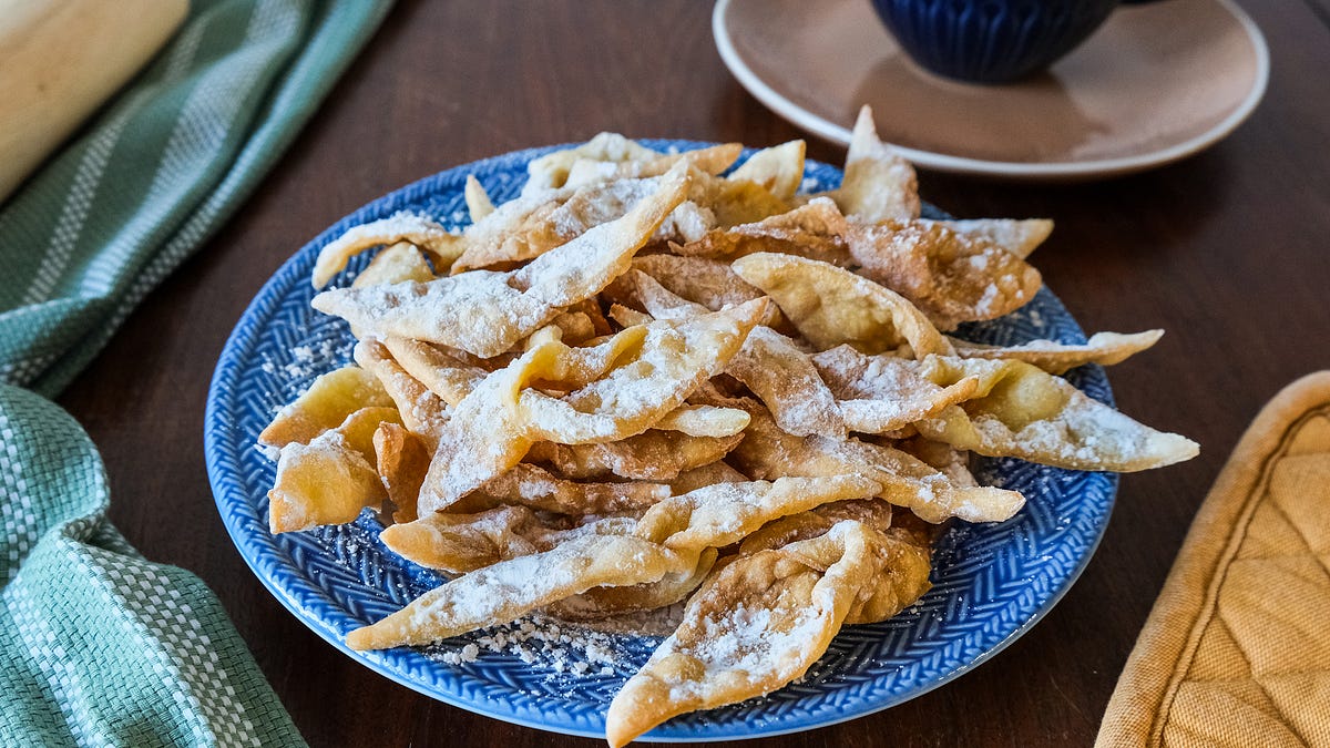 Khrustyky - delicious Ukrainian pastries recipe