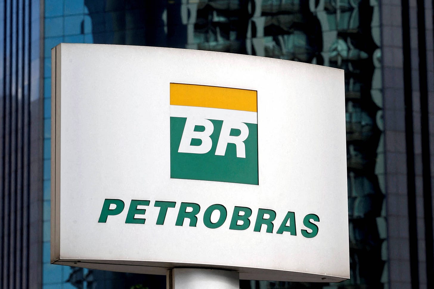 Acordo com Sete Brasil gera impasse de R$ 30 bi na Petrobras - 05/12/2023 -  Painel S.A. - Folha