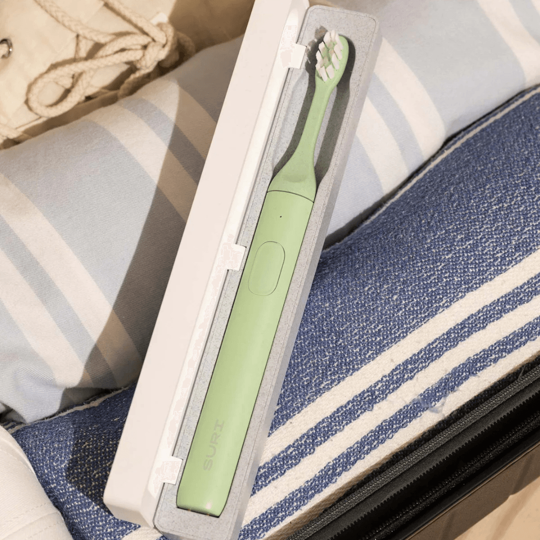 Sustainable Electric Toothbrush with UV Light Cleaning and Charging Case - Winter Fern
