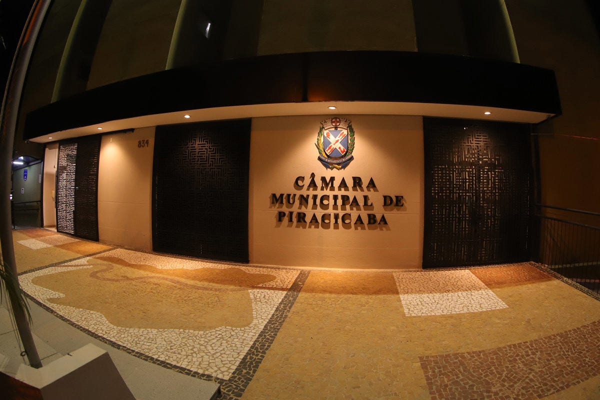 Prédio principal da Câmara Municipal de Piracicaba Prédio principal da Câmara Municipal de Piracicaba