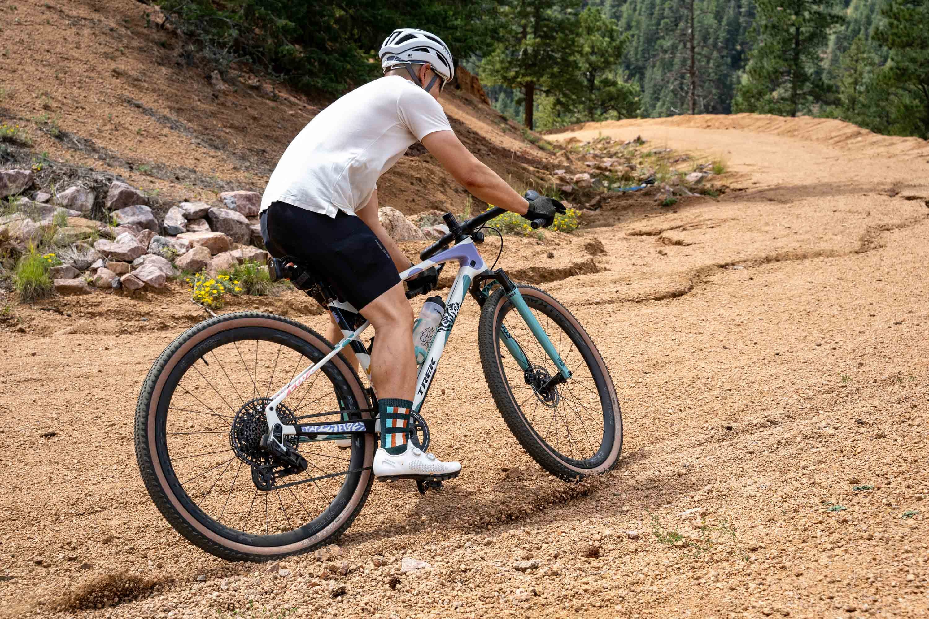 2025 Trek Checkout review - by James Huang - n-1