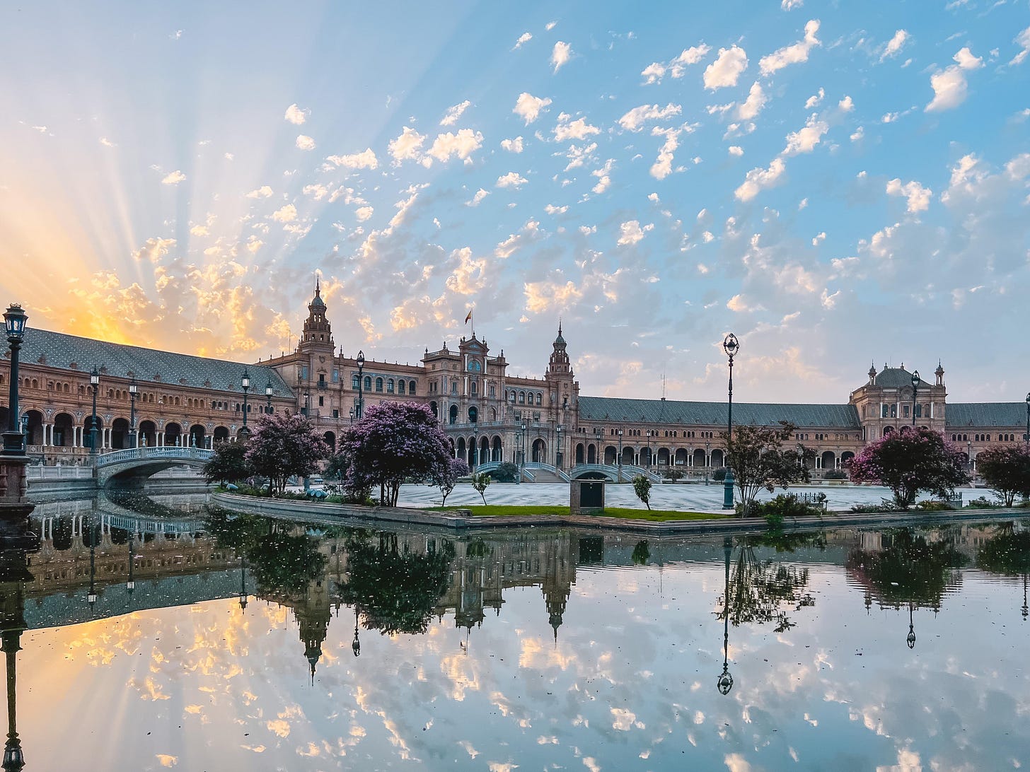 Plaza de España, Sevilla al amanecer : r/spain