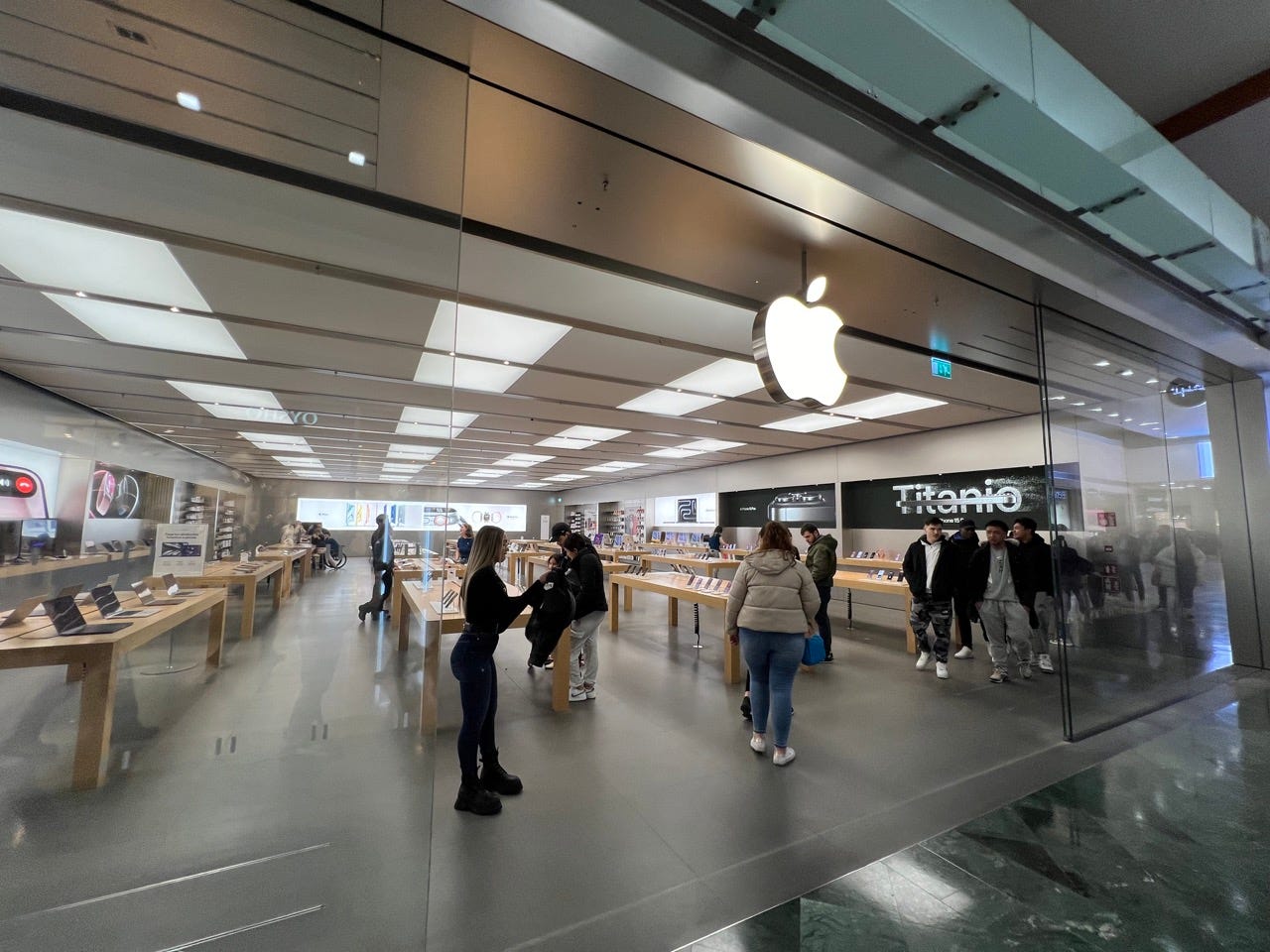 Apple Store de ParqueSur en Leganés, Madrid