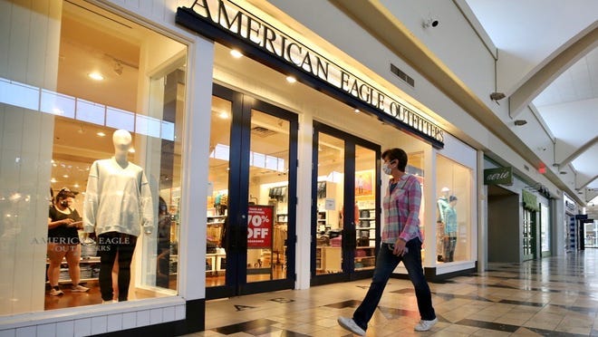 After 57 days of lockdown, retail stores reopen in Kentucky