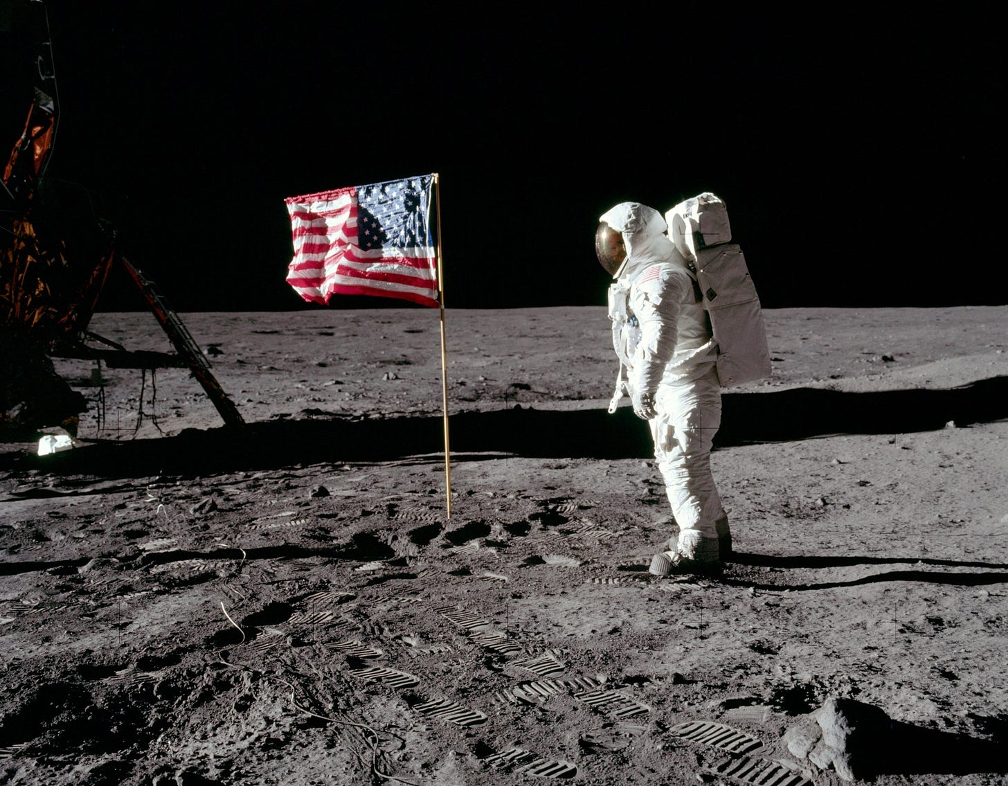 Apollo 11 Mission Report Apollo 11 Mission Report
