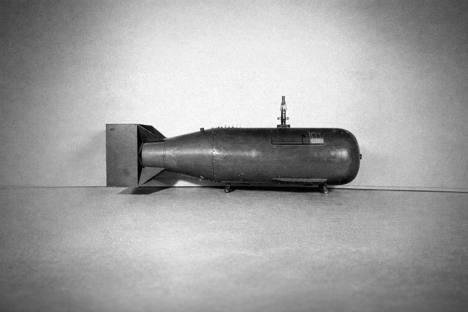 Building Is Not Geopolitics: The Jagged Intelligence of Genius