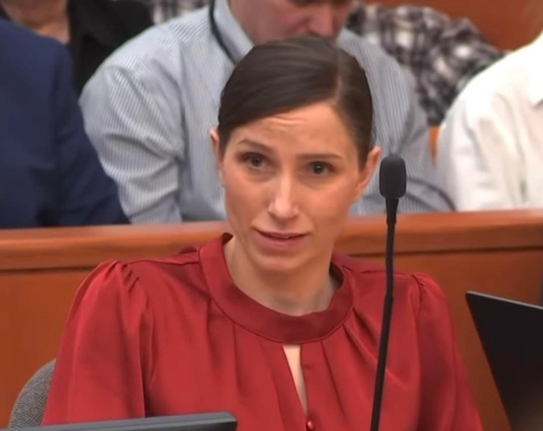 Is there a strategy behind her facial expressions? Are they helping or  hurting? : r/KouriRichins