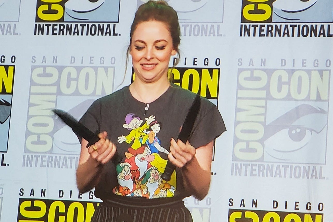 Magicians Brittany Curran Fen with knives Comic Con MTTG 2019