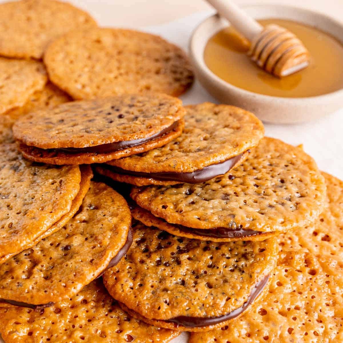 Easy 4 Ingredient Lace Cookies – Broken Oven Baking Easy 4 Ingredient Lace Cookies – Broken Oven Baking