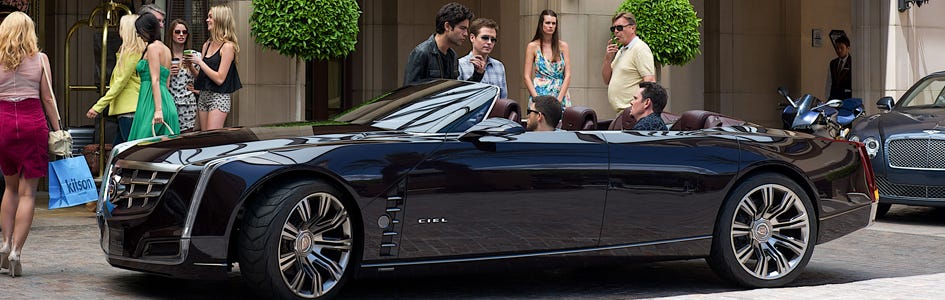 Touring With An Entourage - AutoDesignO