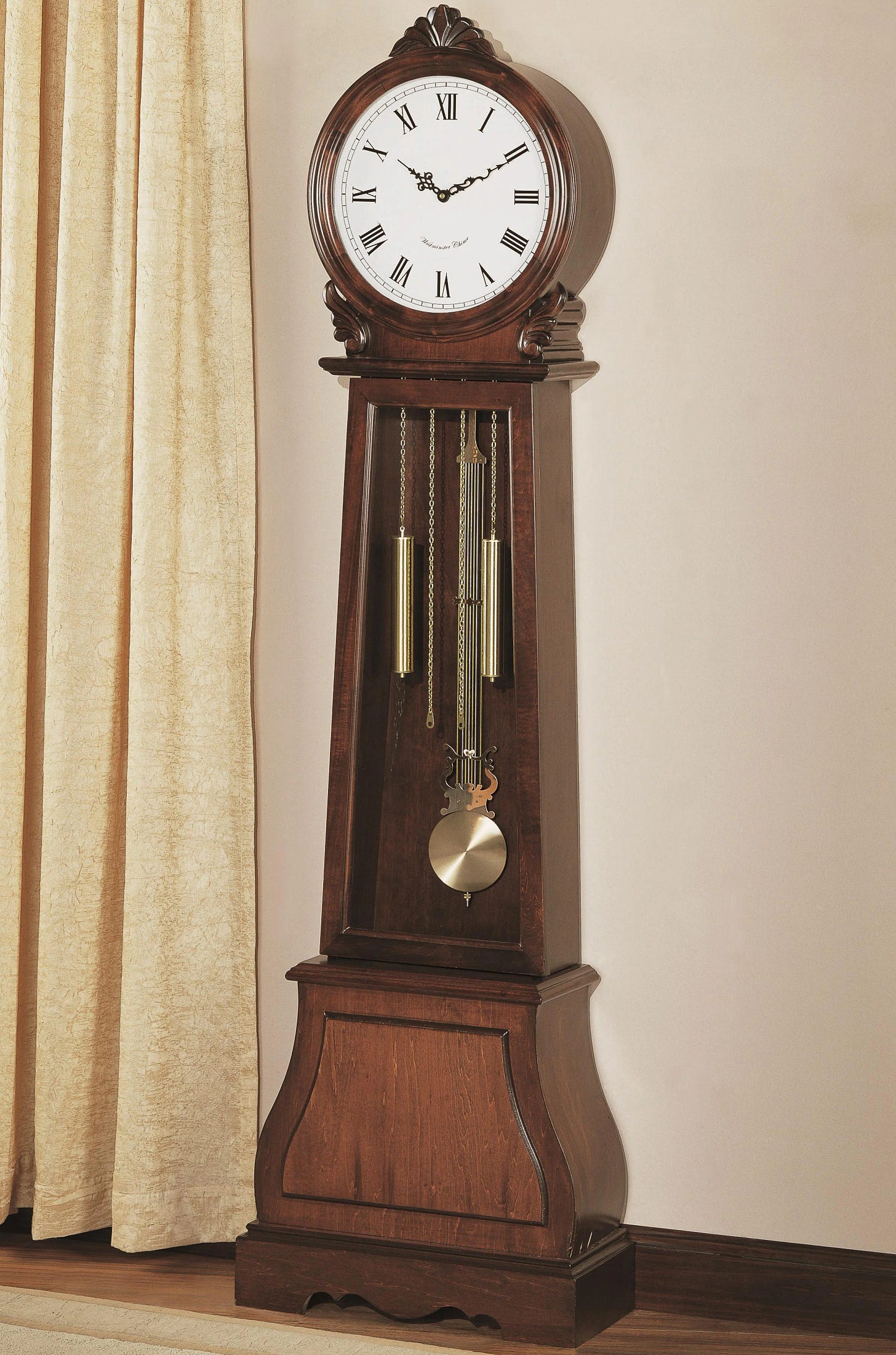 Grandfather clock with pendulum, illustrating how a clock pendulum keeps moving, physics explanation of energy transfer in investing analogy. Grandfather clock with pendulum, illustrating how a clock pendulum keeps moving, physics explanation of energy transfer in investing analogy.