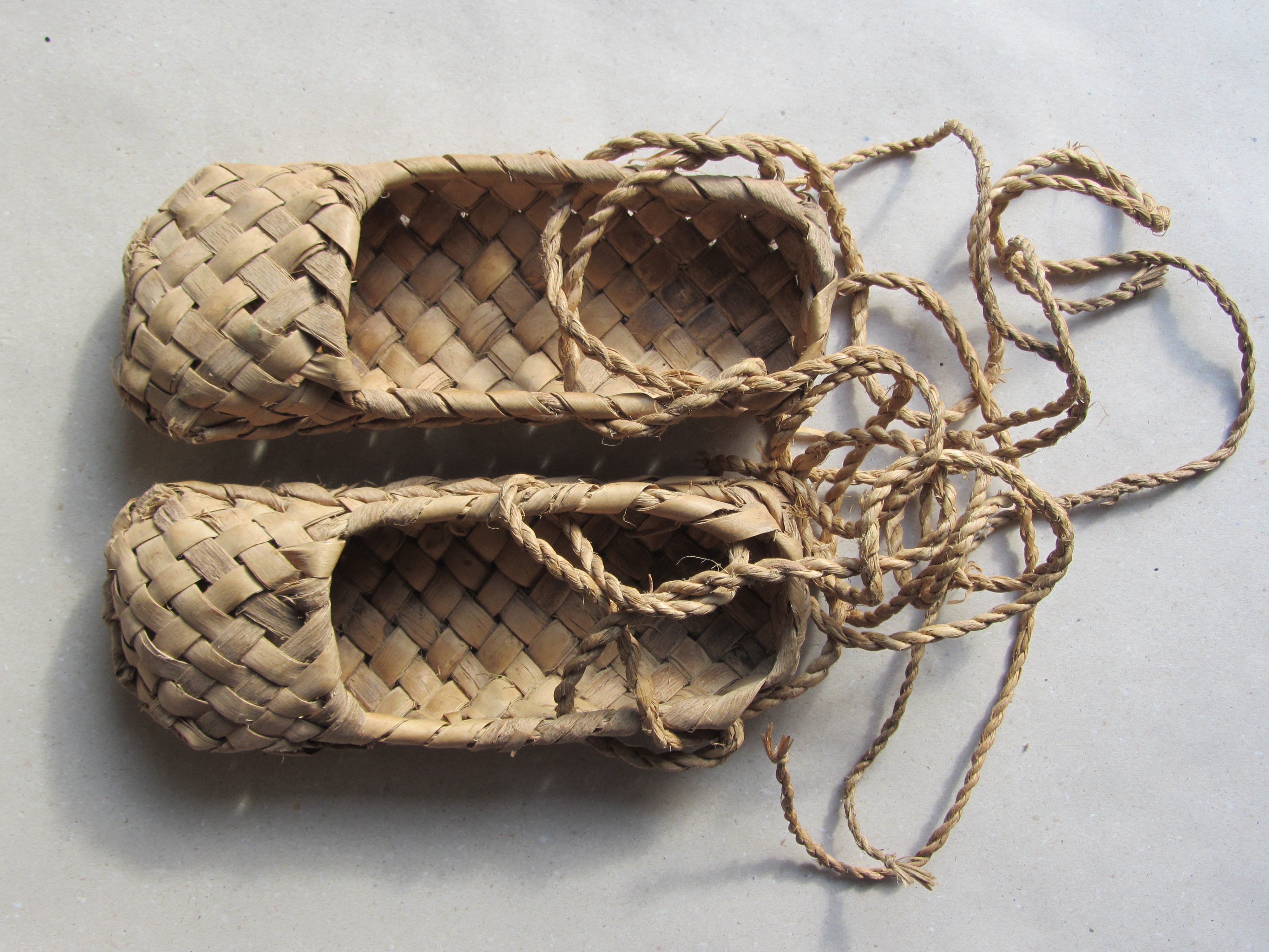 Rethinking Bast Shoes: How “The Cheapest Footwear” Turned Out to Be the ...