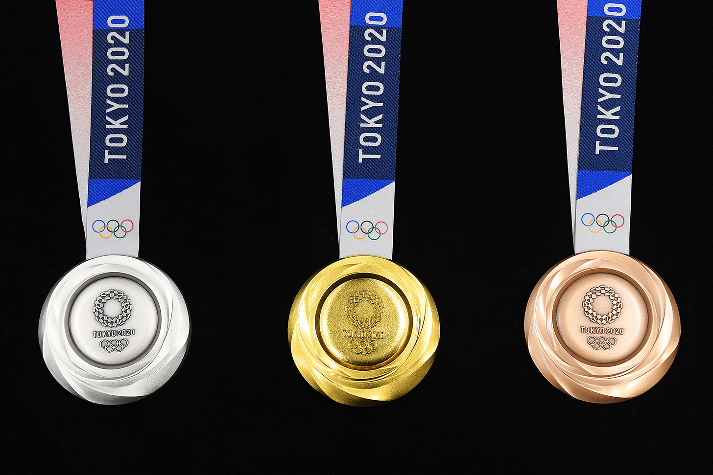 How much are the gold, silver, bronze Olympic medals worth? | CNN