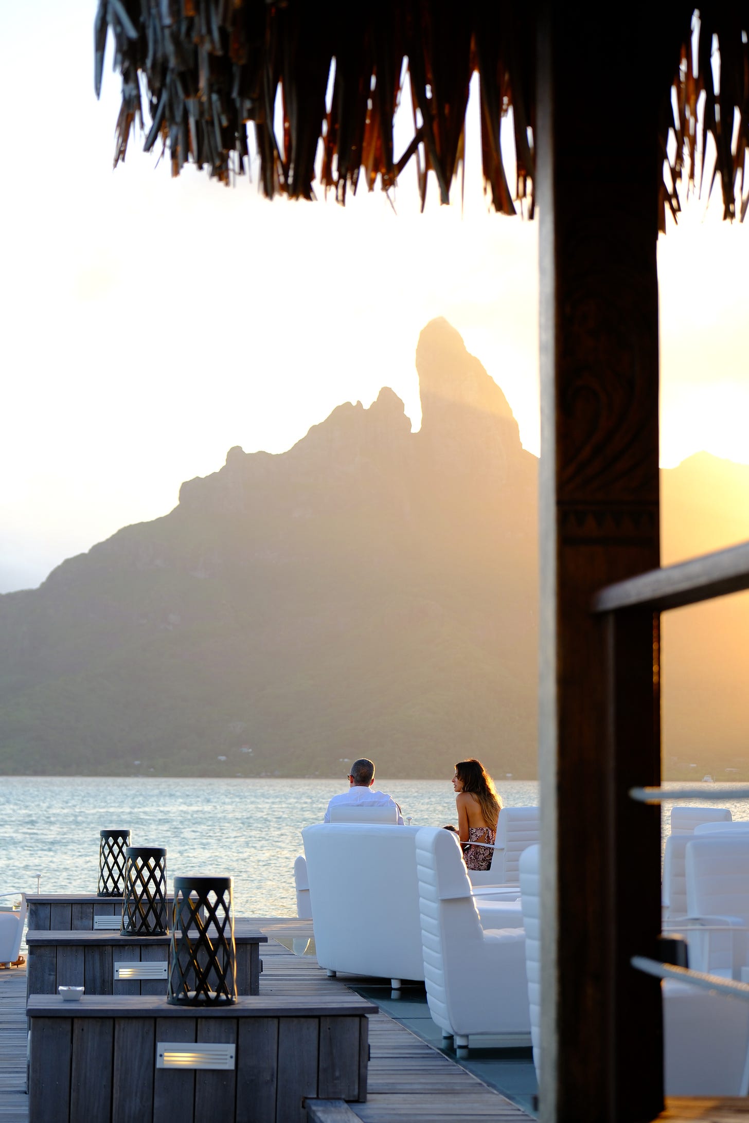 St. Regis Bora Bora Dining Guide: Restaurants, Real Prices and What to  Expect