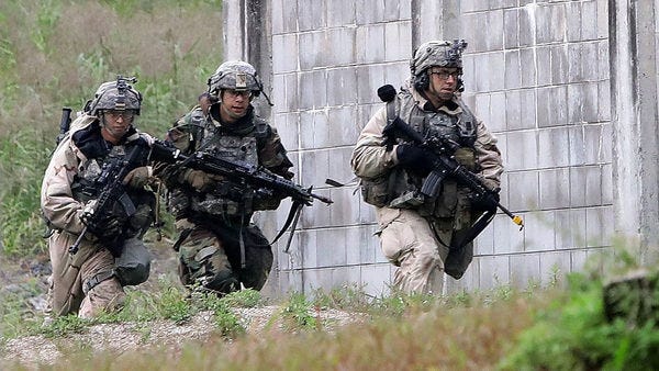 Американські солдати базуються у Південній Кореї Американські солдати базуються у Південній Кореї