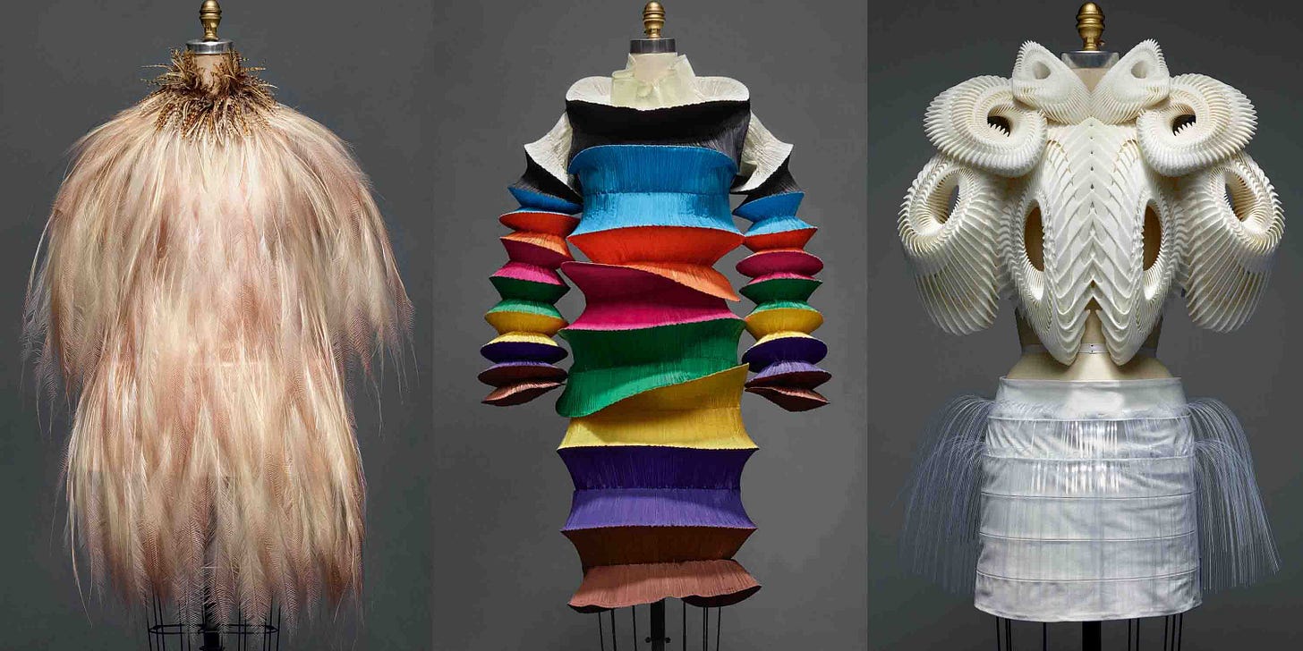 Preview The MET's 2016 Manus x Machina: Fashion in an Age of Technology- MET Costume Exhibit 2016 Preview The MET's 2016 Manus x Machina: Fashion in an Age of Technology- MET Costume Exhibit 2016