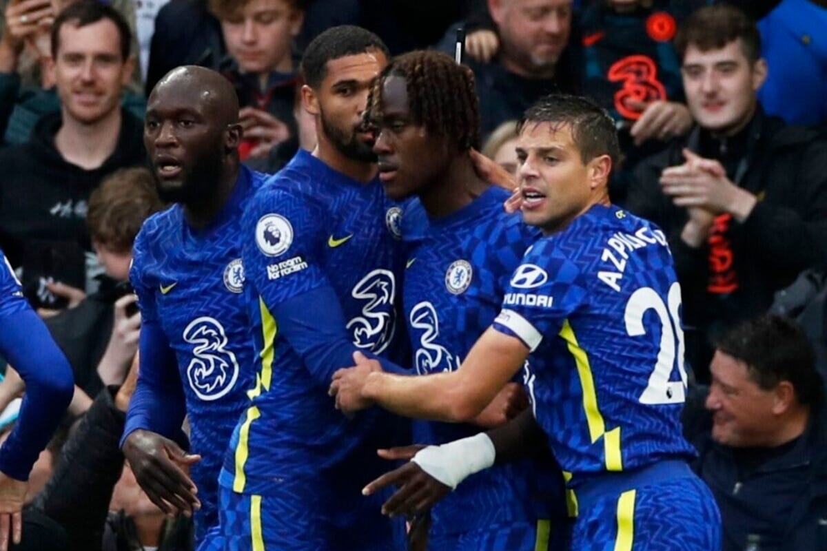 Chelsea fans in dreamland as homegrown stars Loftus-Cheek and Chalobah  combine to score early goal against Southampton | The Irish Sun