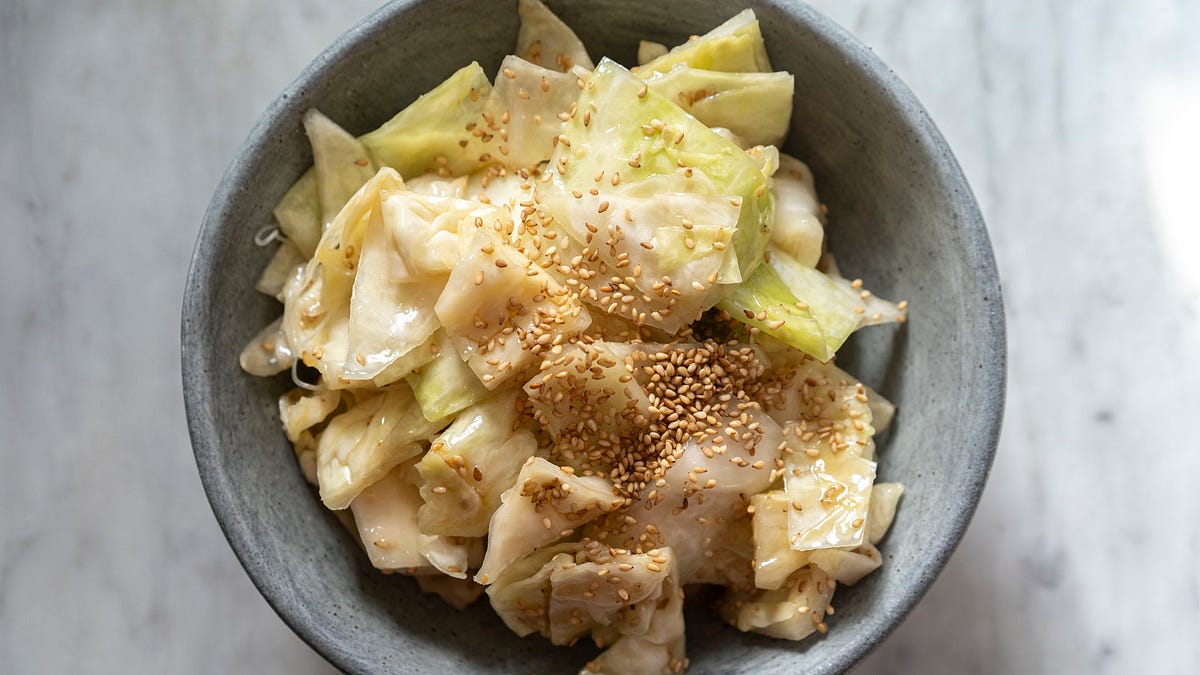 Really good (or addictive) cabbage - by Hetty Lui McKinnon