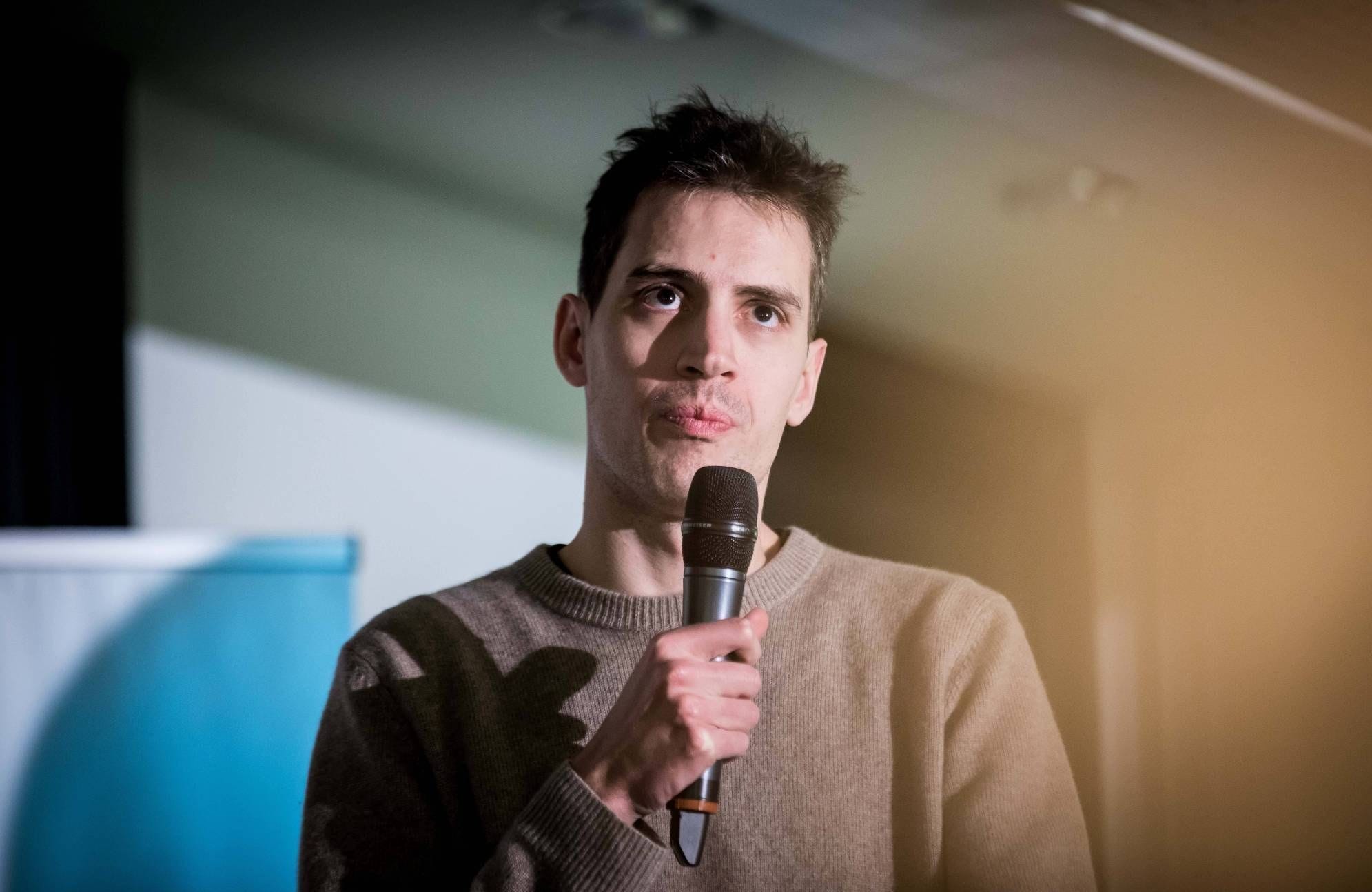 Qui est Arthur Mensch, le patron de Mistral AI qui a développé un chatGPT  français ? - Elle