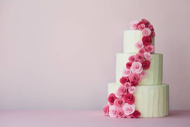 235,800+ Fancy Cake Stock Photos, Pictures & Royalty-Free Images - iStock | Fancy  cake stand, Fancy cake decorating, Fancy cake slice