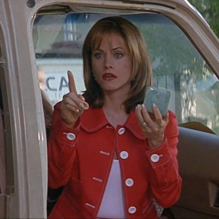 Sorry if this isn't allowed! Does anyone know what compact(?) Gale Weathers  is holding in the first Scream movie? : r/MakeupAddiction