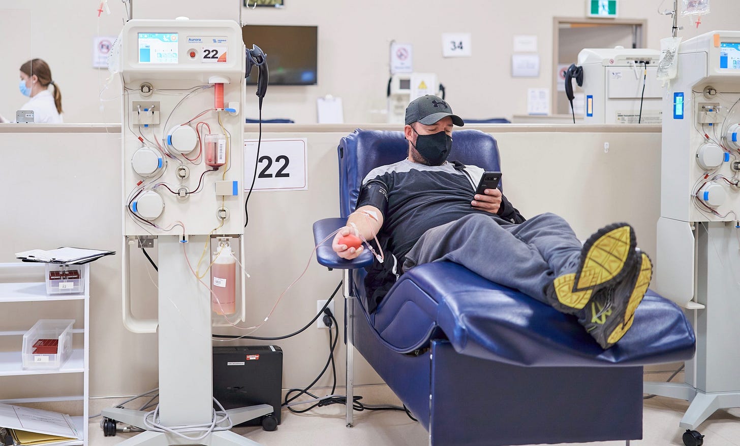 How Do You Donate Plasma? A Look Into Plasmapheresis - Canadian Plasma  Resources
