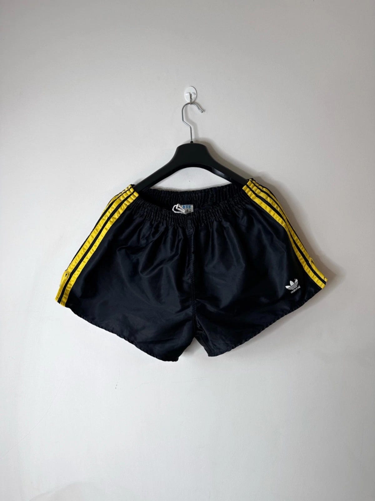 VTG 80s Rare Adidas  Black Yellow Nylon Sprinter Shorts Size 46 / 7 - Picture 1 of 9