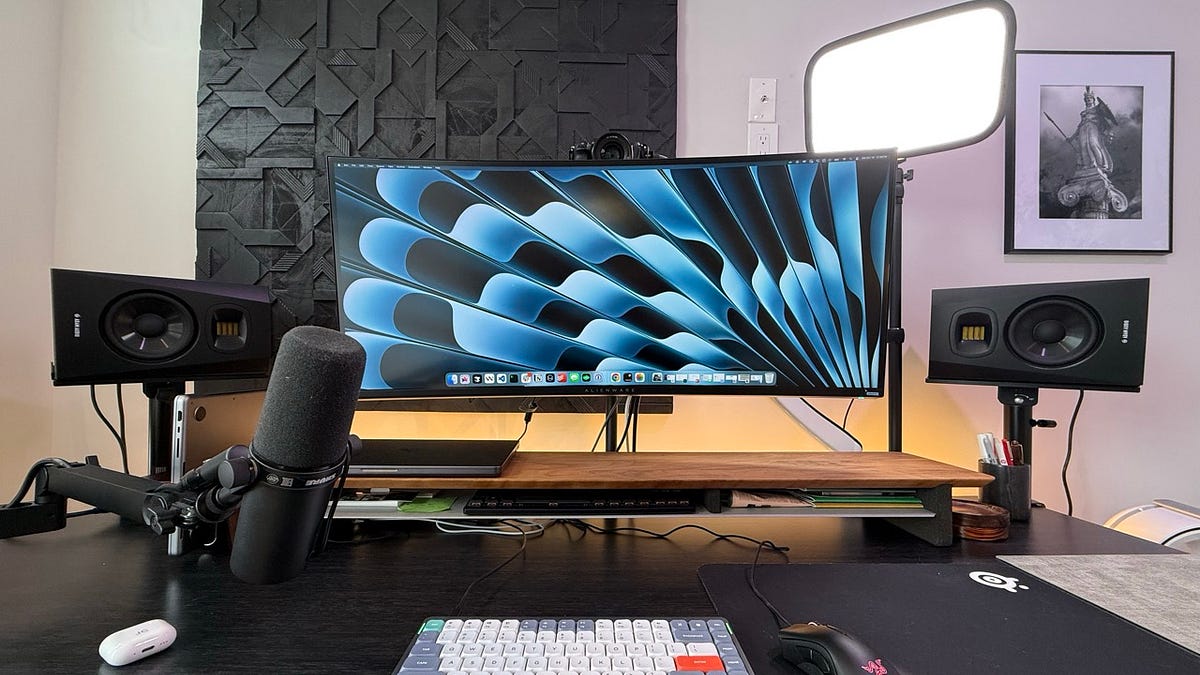 Configuration Desk Software My 2025 Software Engineering Desk Setup - by Jordan Cutler