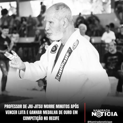 May be an image of 1 person and text that says 'PROFESSOR DE JIU-JITSU MORRE MINUTOS APÓS VENCER LUTA E GANHAR MEDALHA DE OURO EM COMPETIÇÃO NO RECIFE NAMIRADA NOTICIA ICIA @Namiradanoticiape' May be an image of 1 person and text that says 'PROFESSOR DE JIU-JITSU MORRE MINUTOS APÓS VENCER LUTA E GANHAR MEDALHA DE OURO EM COMPETIÇÃO NO RECIFE NAMIRADA NOTICIA ICIA @Namiradanoticiape'