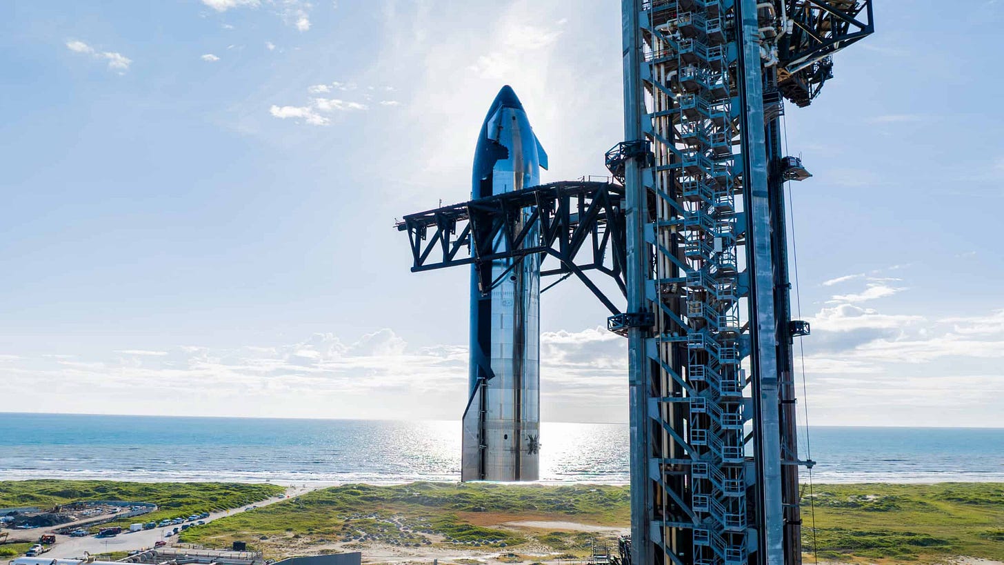 SpaceX leva nova Starship à base para testes antes do 11º voo