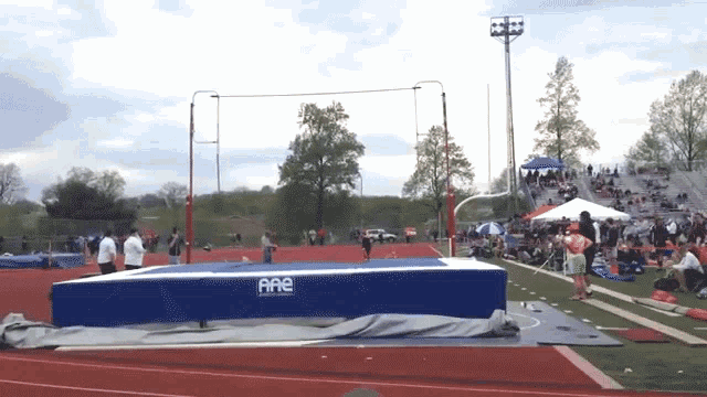 High Jump Olympics GIF - High Jump Olympics Fail GIFs